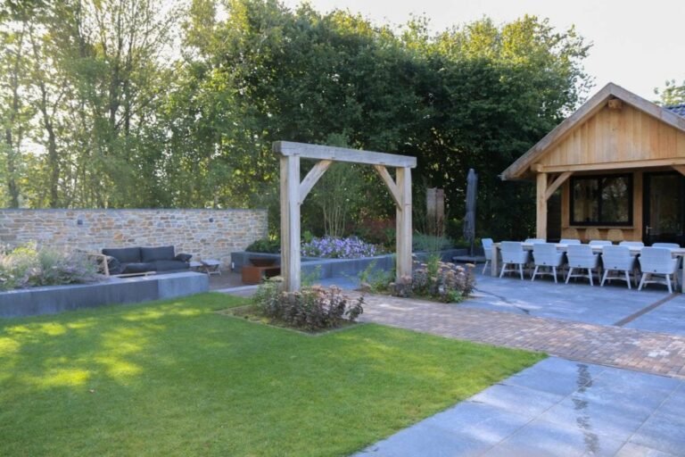 landelijke moderne tuin